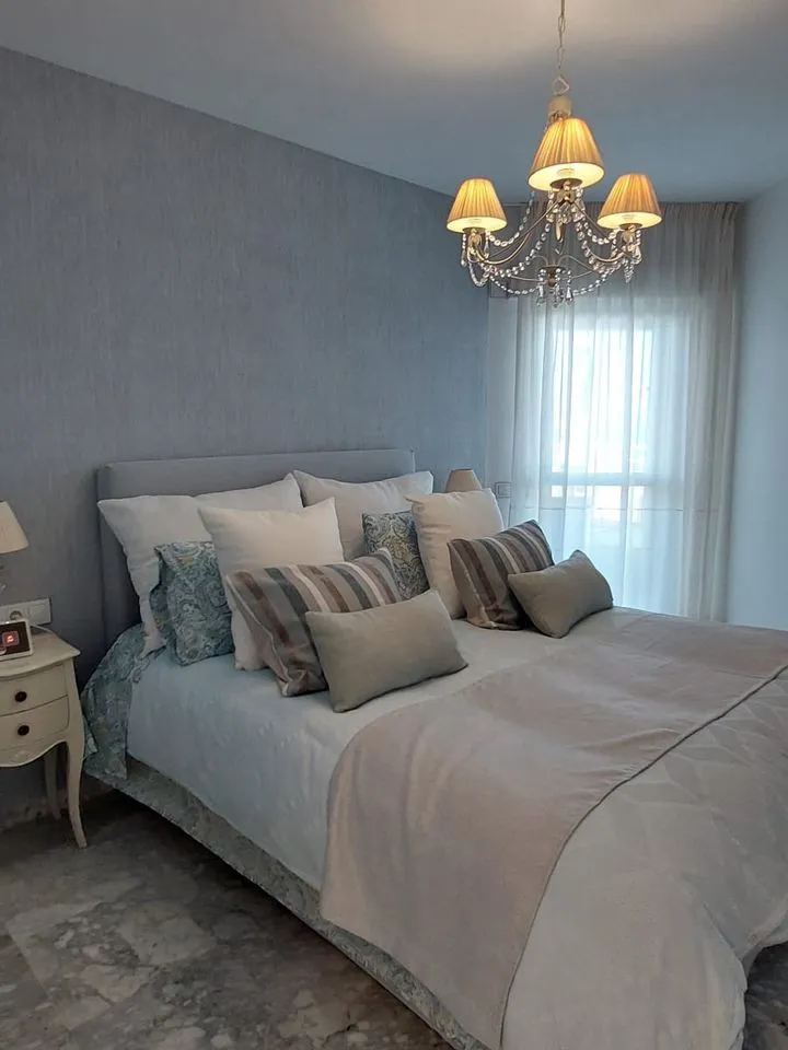 7b6bdca8-3638-4b01-a557-3f4232448c45