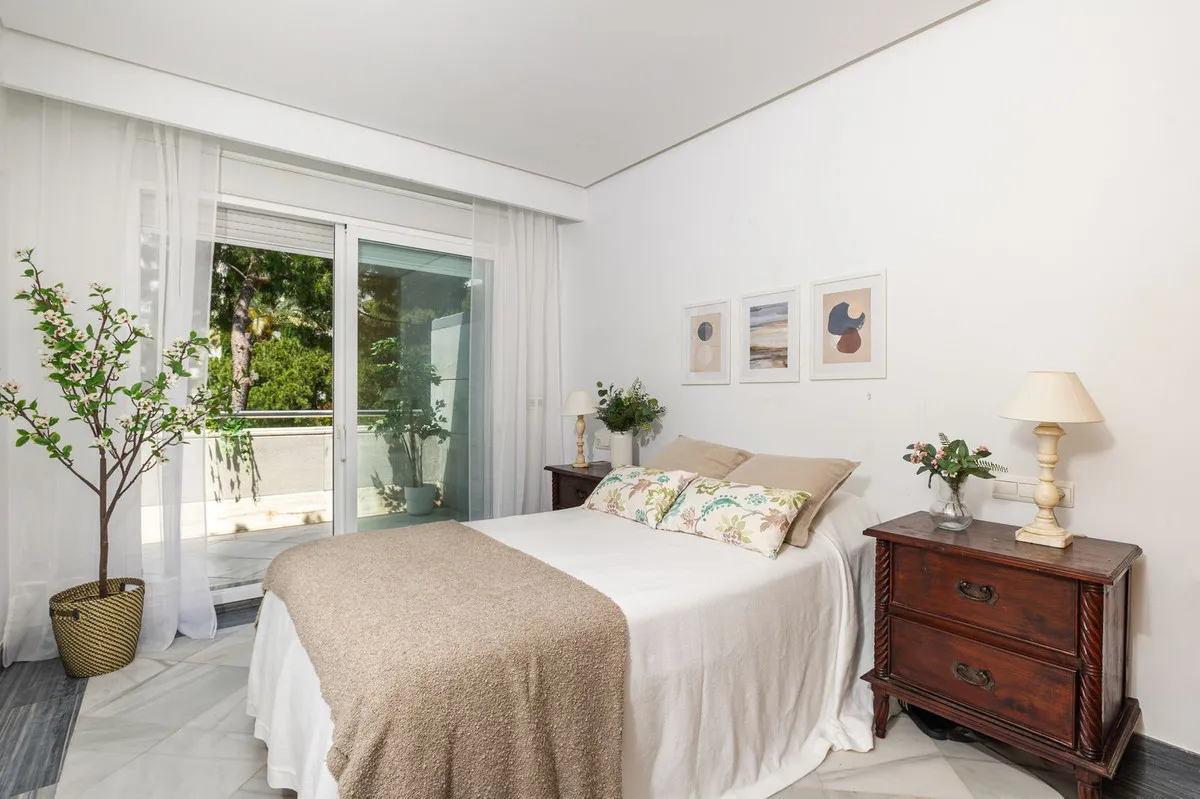 6d319a9f-8912-4c42-a164-40c20952e0f4