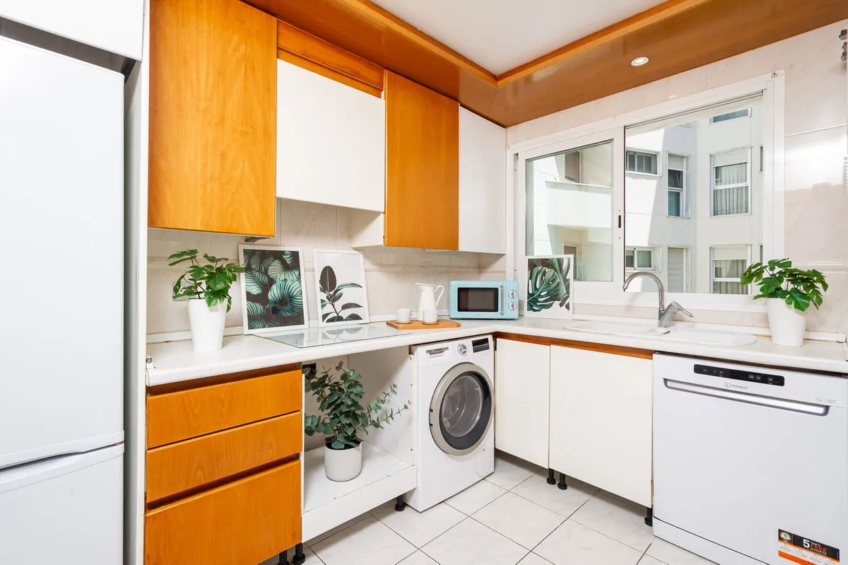 7a7d9f4b-b5cd-45bc-b924-adc2c1e35f3f