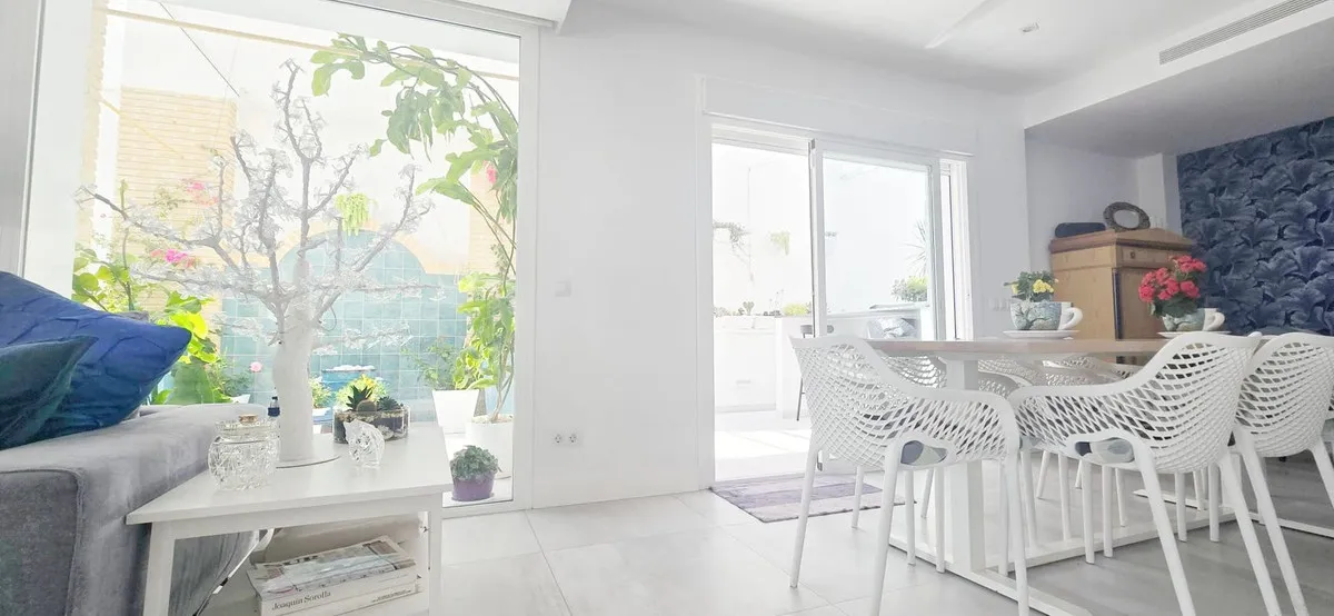 cfa330f5-1b92-492e-a2da-9e6acb209202