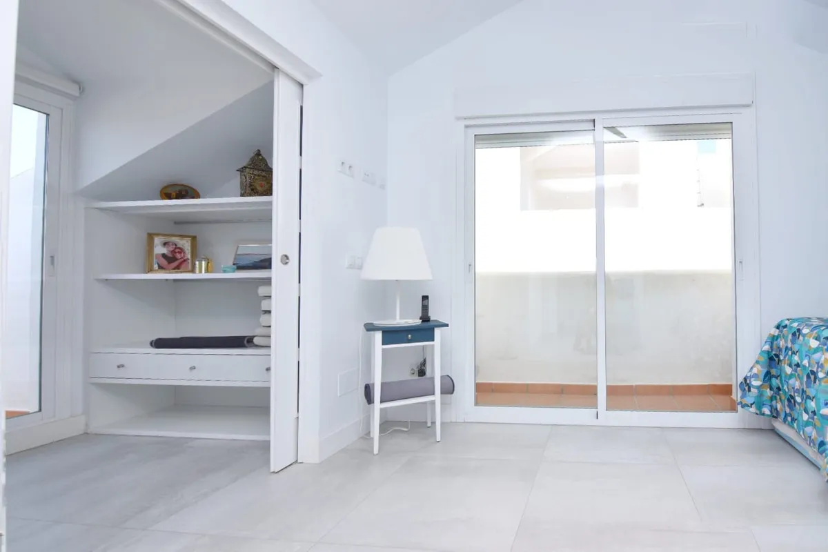 d1b0f86d-c5d3-4589-8939-488f9ab138f8