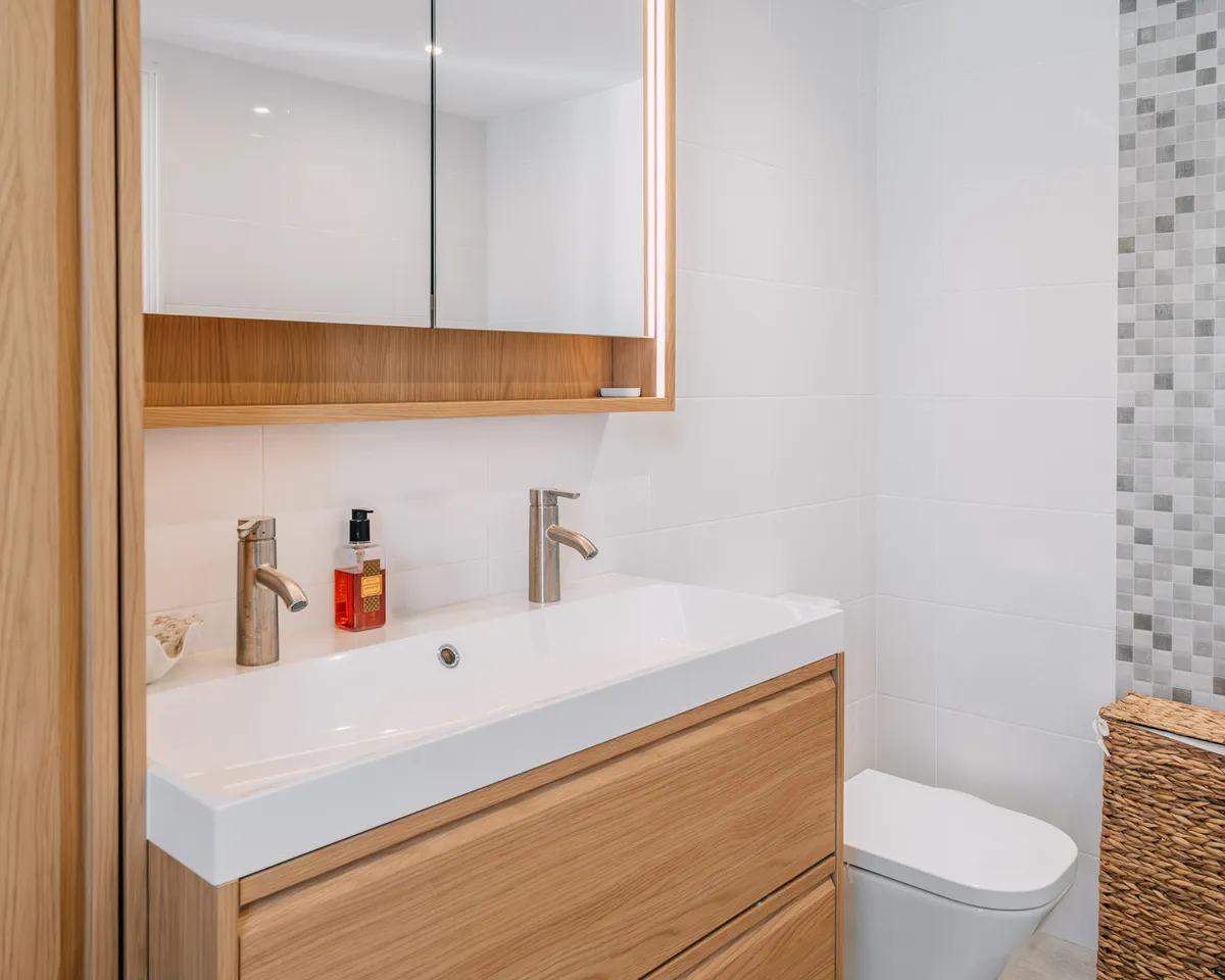 09e92c33-ef19-44d8-9109-36f5d6f8c4f1