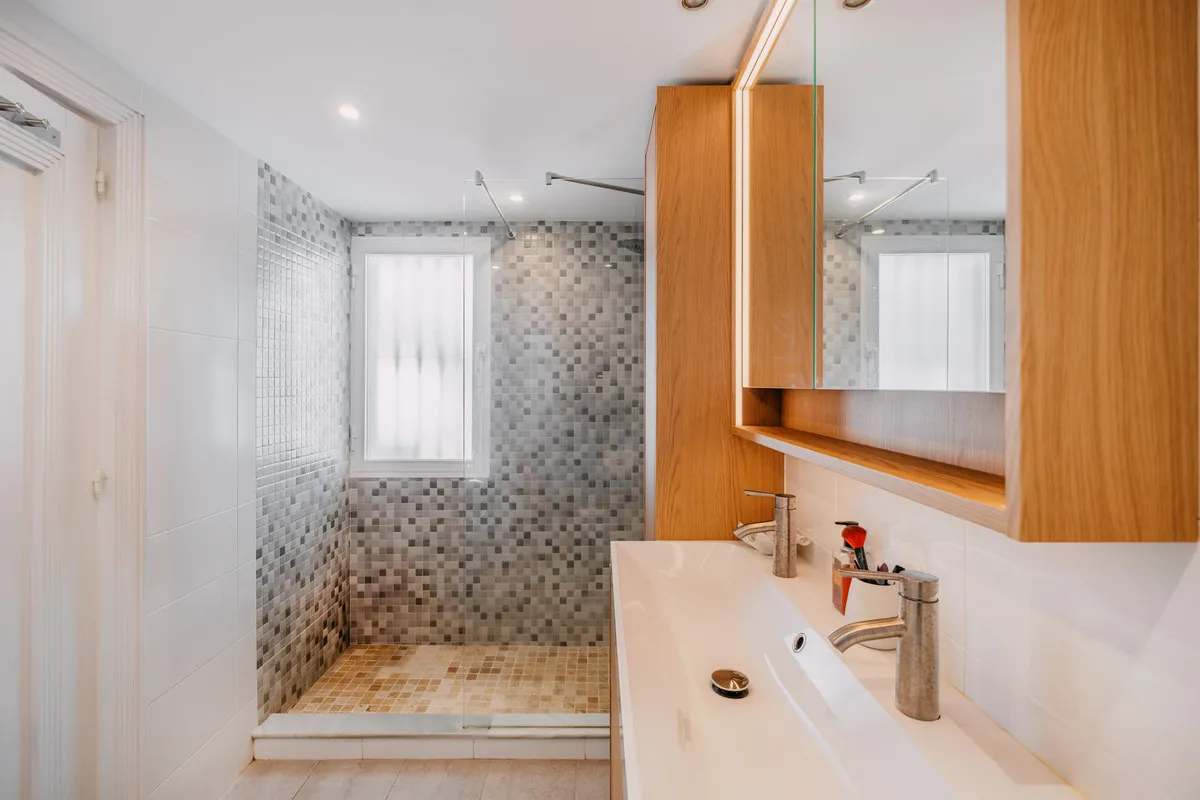 d7d70a0b-e269-44ab-8123-1ec7f3329a90