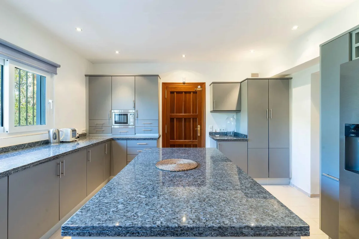 5a6d86a7-9709-4c47-bac3-c0d4bf3ed5a5