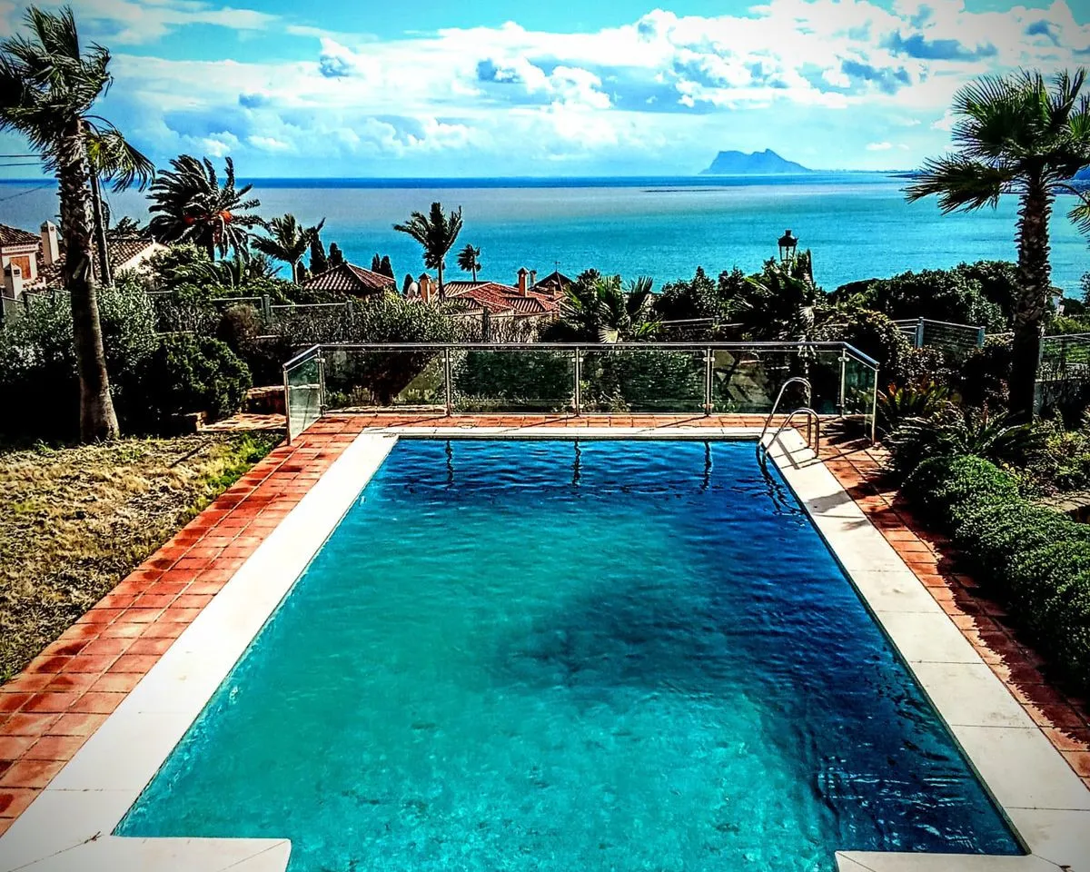 c968f5b2-be77-465d-85e8-14fad47ab100