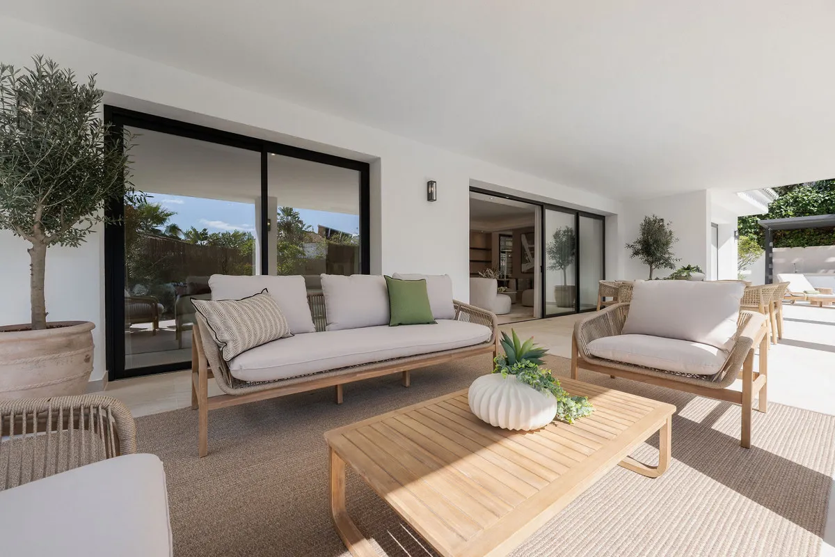 09f01429-9f0a-46f4-b224-ec6c32fa90ee