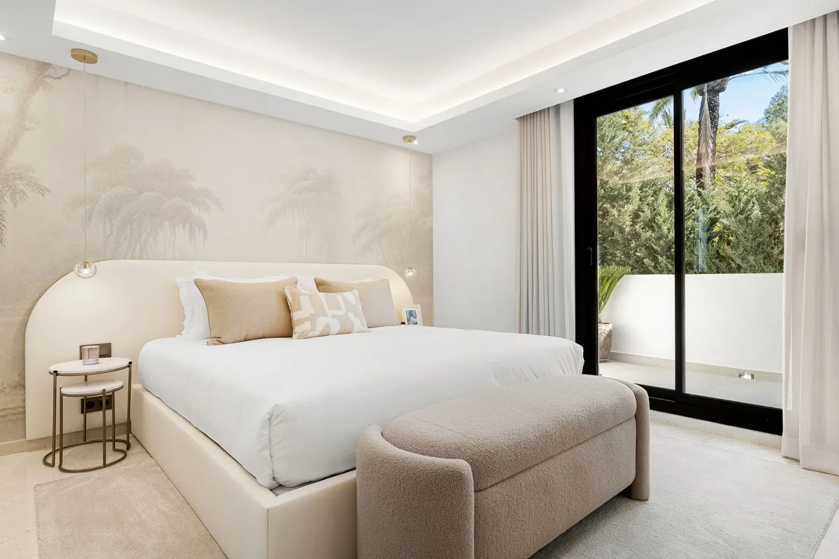 2c8654c8-8f58-4b86-b4e3-68375d4b74ae