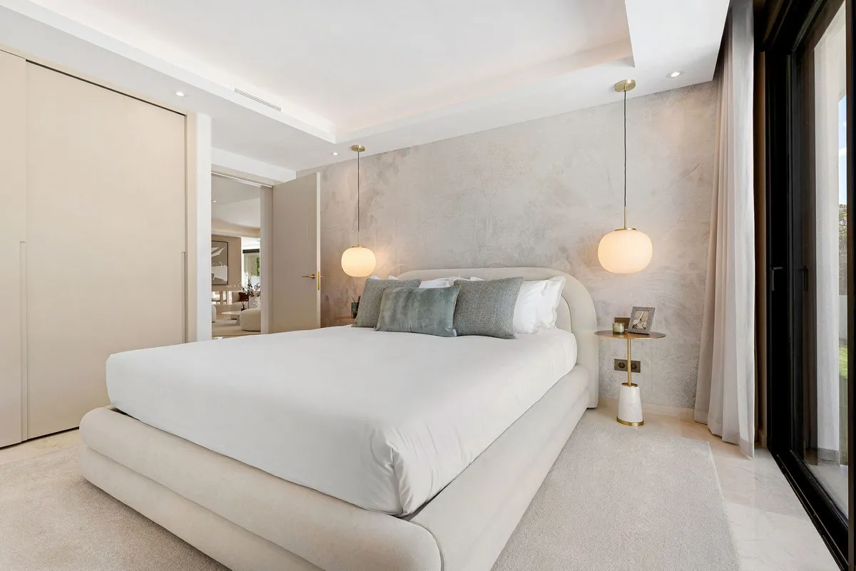 8e6147c2-5fd7-4a86-8973-c1f9bd9dd798