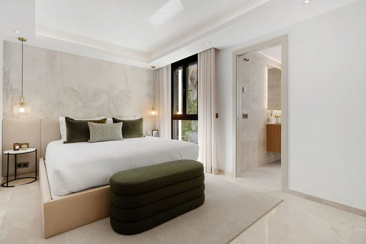 d4d88864-696c-438c-b60e-84fd7be1c3c5