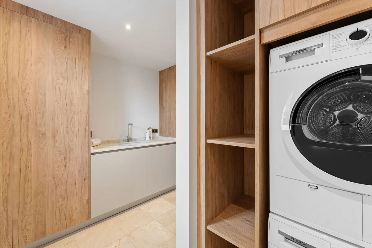 e48b4d5d-9634-4329-99e1-be98a04e2858