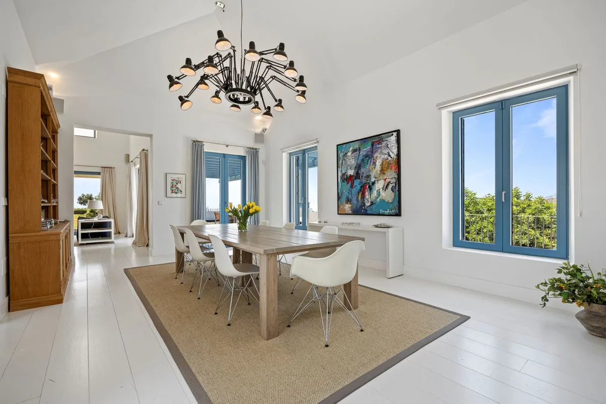 0959cc5a-c411-4f98-abeb-9e398f9ee5f6