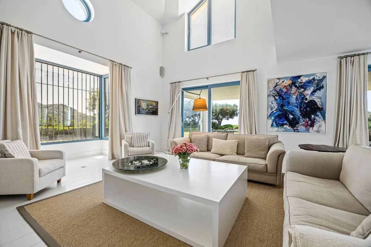 25a6bc19-4348-4f12-8441-6e796ed49cfa