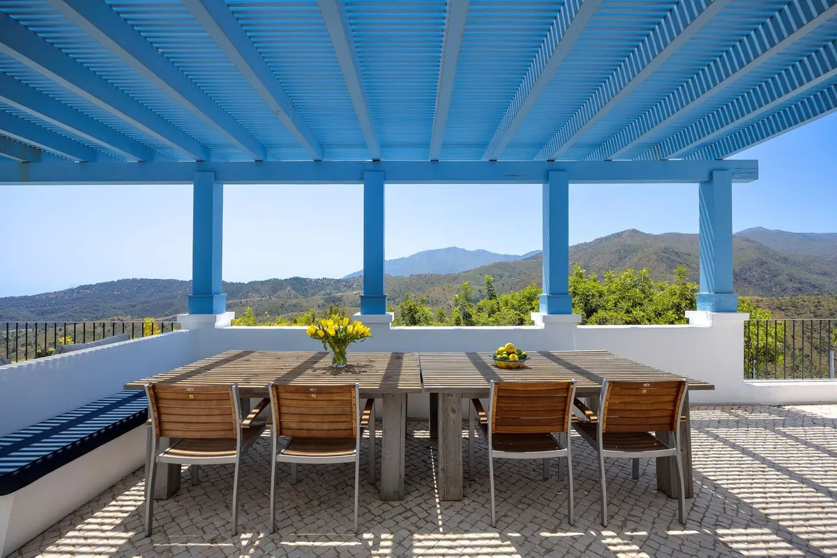 4ecaa4e4-f8c8-4ab9-8799-dc021d7ec6c8