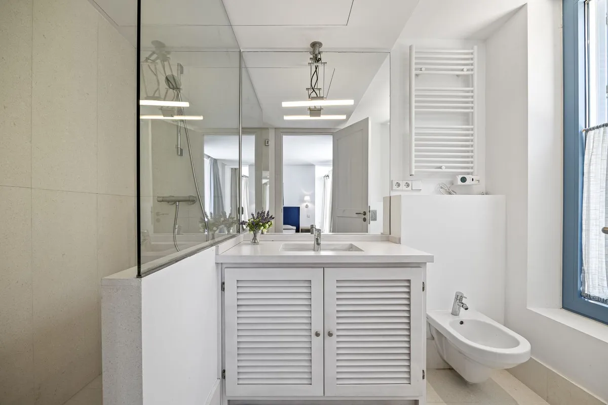 822ab193-3655-4450-b9dc-28c5e9c81698