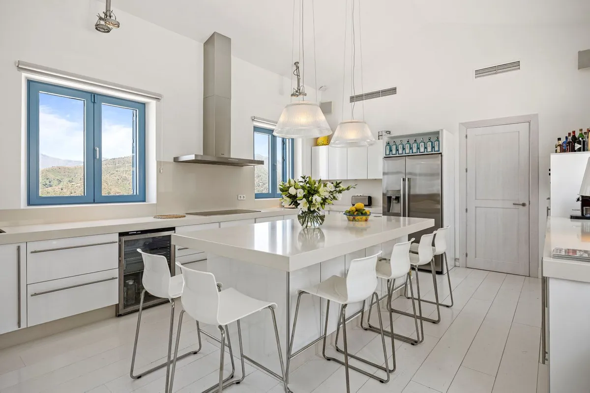 bc0e5cf4-d576-40e4-a50f-ada15cf69cf7