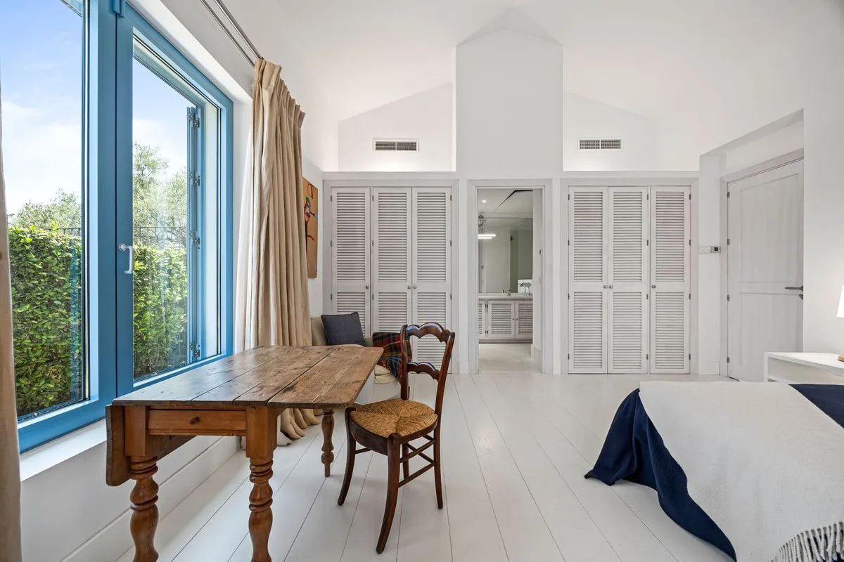 eeaab540-52cc-46a9-bc27-f4347ff2bc39