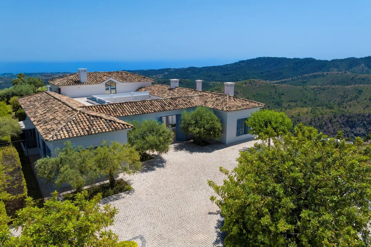 f163fdb6-e8fc-4d39-a7cb-cae2cb28cb93