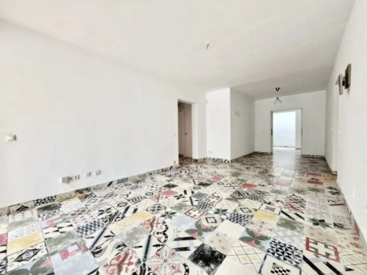 b559d247-9c85-4b42-9380-77de2825a2a3