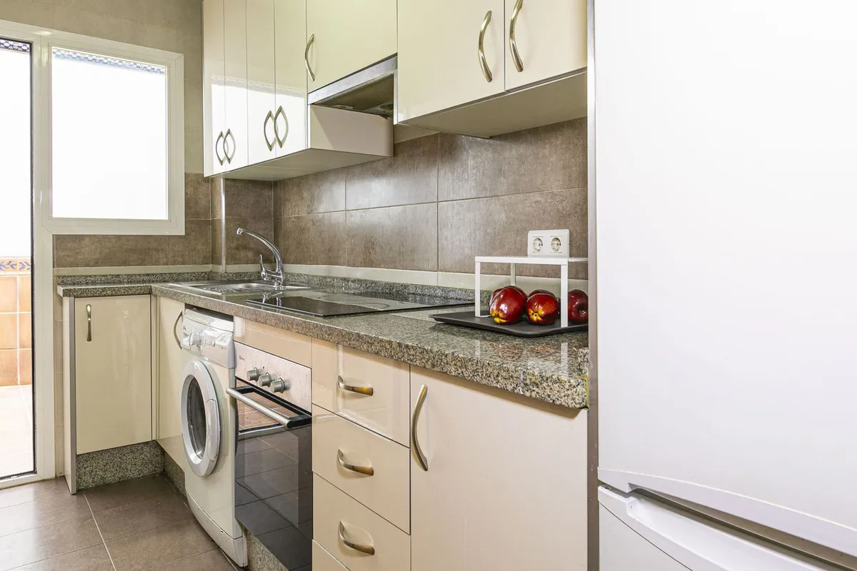 1f5d8782-f1fa-4f87-99db-2c049bd02258