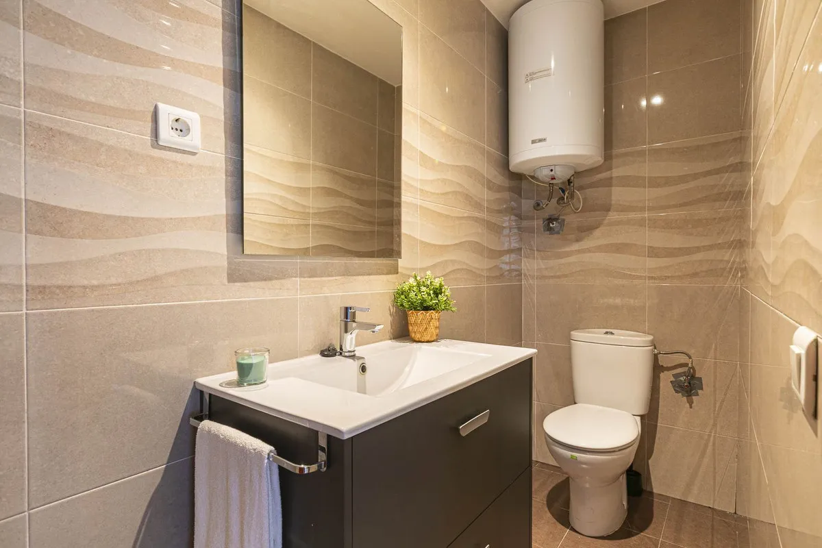 41526690-370b-451b-87f4-c7c72d37792c