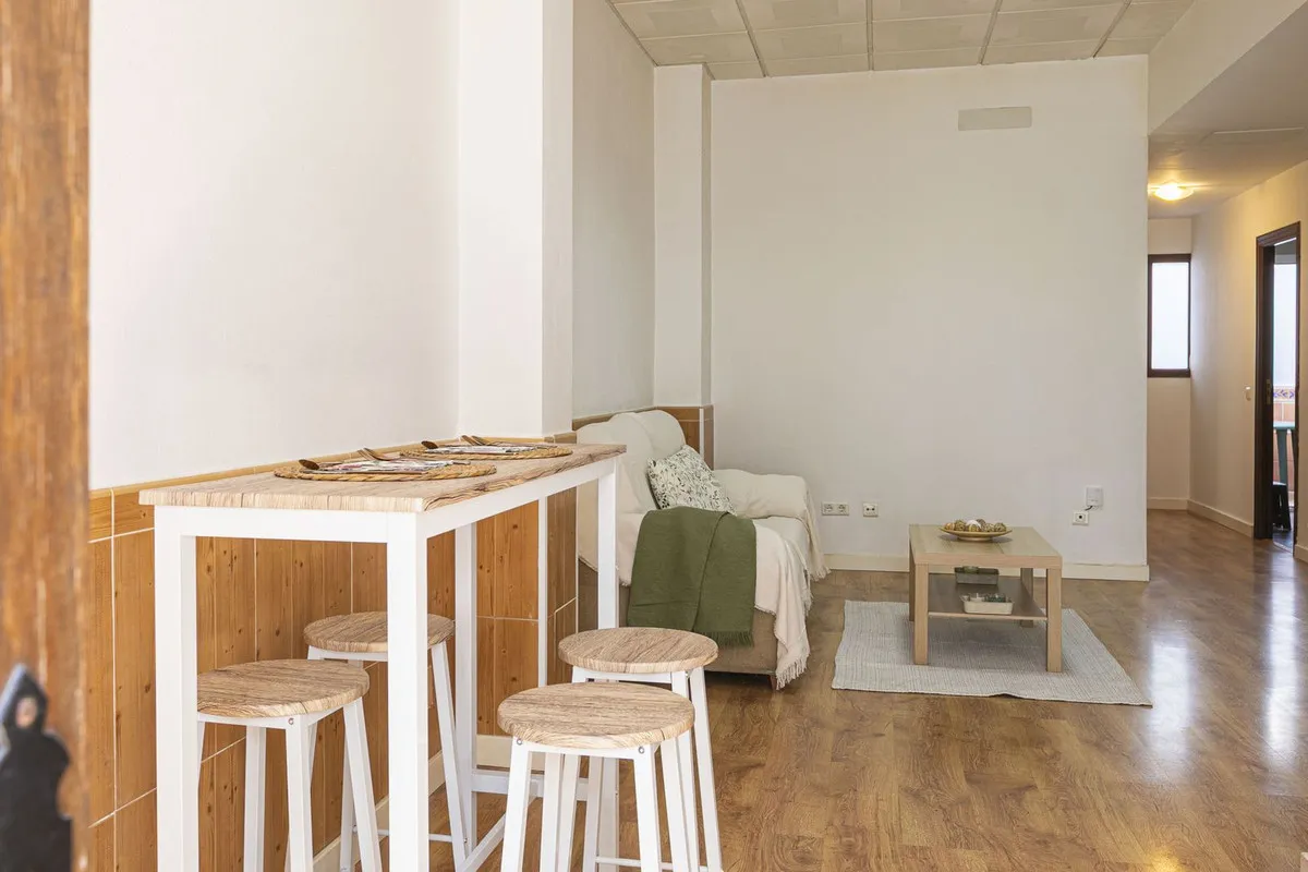 ba67c854-6cf9-48c7-93b6-1651a1b3c027