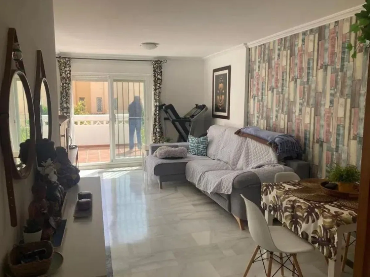 5637efc4-d265-4039-b807-456aedf26e56