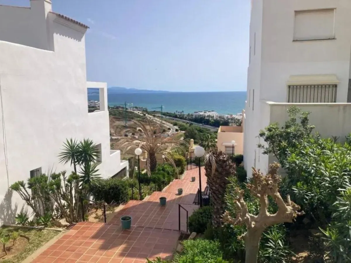 5c7f5fcb-5c57-4a1b-aad2-4f64b5d1d487