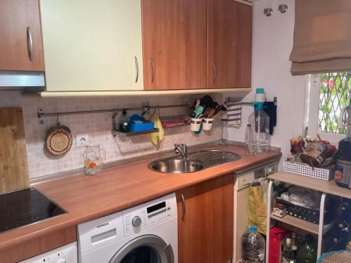 8f6028db-294b-4adf-9a84-fd9316f0a67b