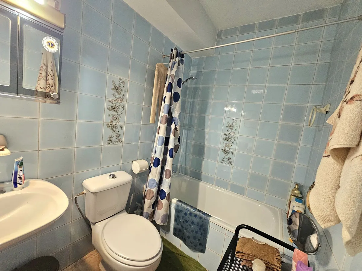 4f1f8f1d-a621-45dc-b35f-124ec834725e