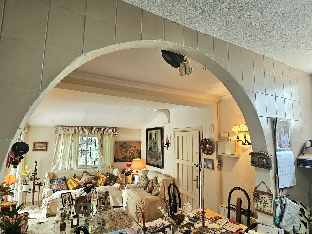 e642e355-8516-4267-8519-10e1abc3da3c