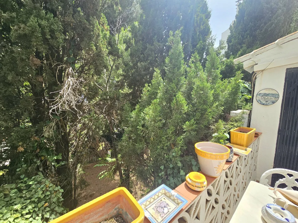 f08aae8b-9616-49e1-87f6-2f6984f1c496