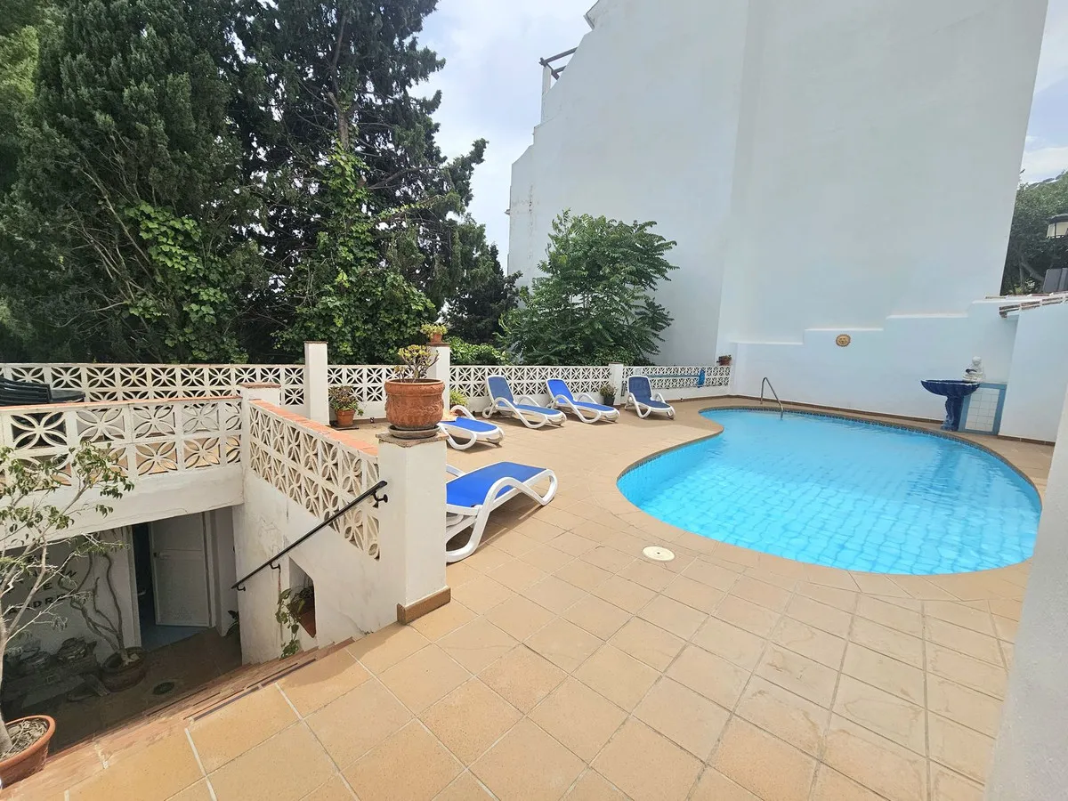 f7260166-a627-4b92-87c8-24ef26e83a7a