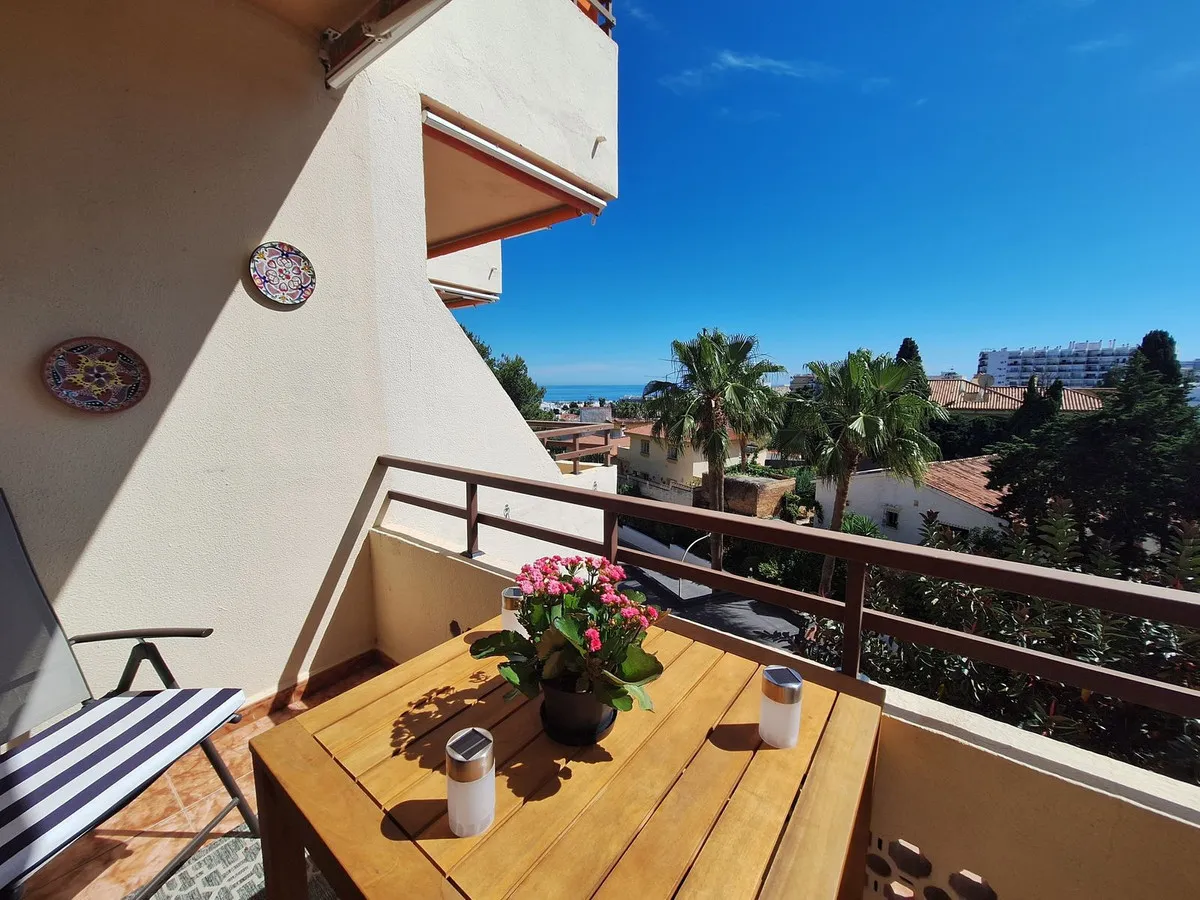 aab9cf15-0890-4006-a239-0cfa8e50b403