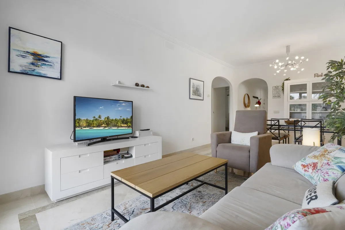 b4f83703-ff58-49f3-8c14-ef3295454c96