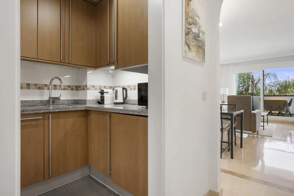 c29e1033-28b9-473b-8b08-e9a376a98015