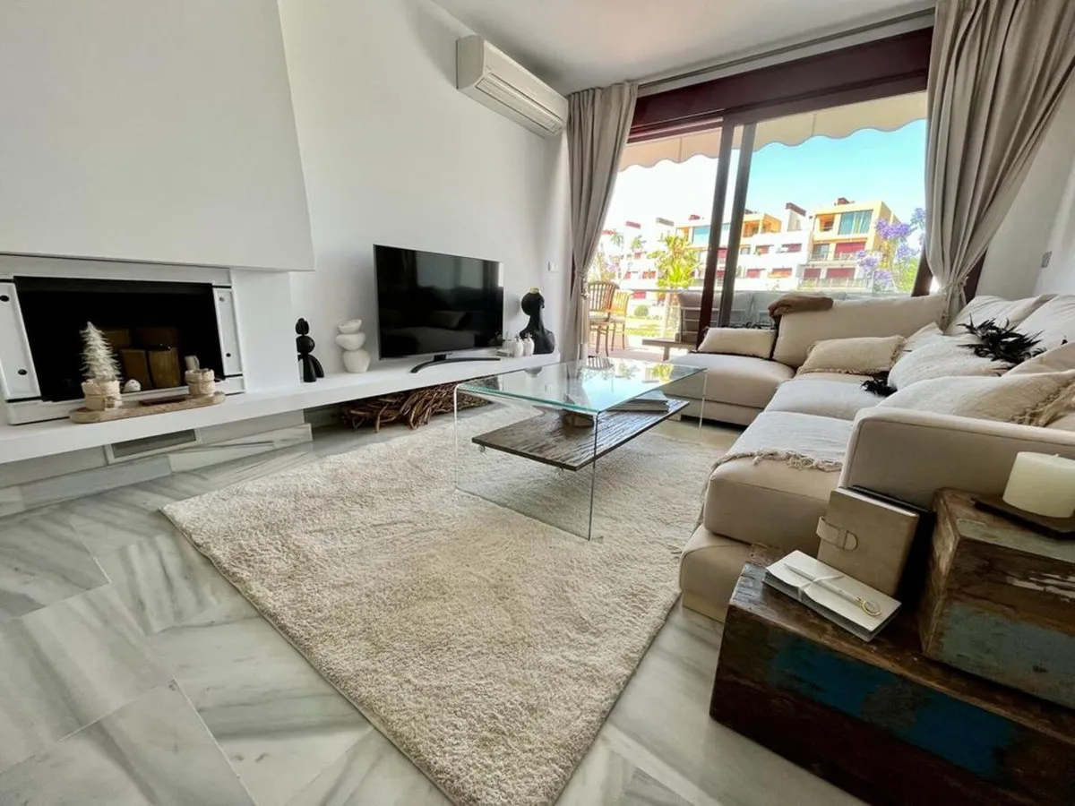 3d825eff-e400-4f48-8625-889e6ab4ede1