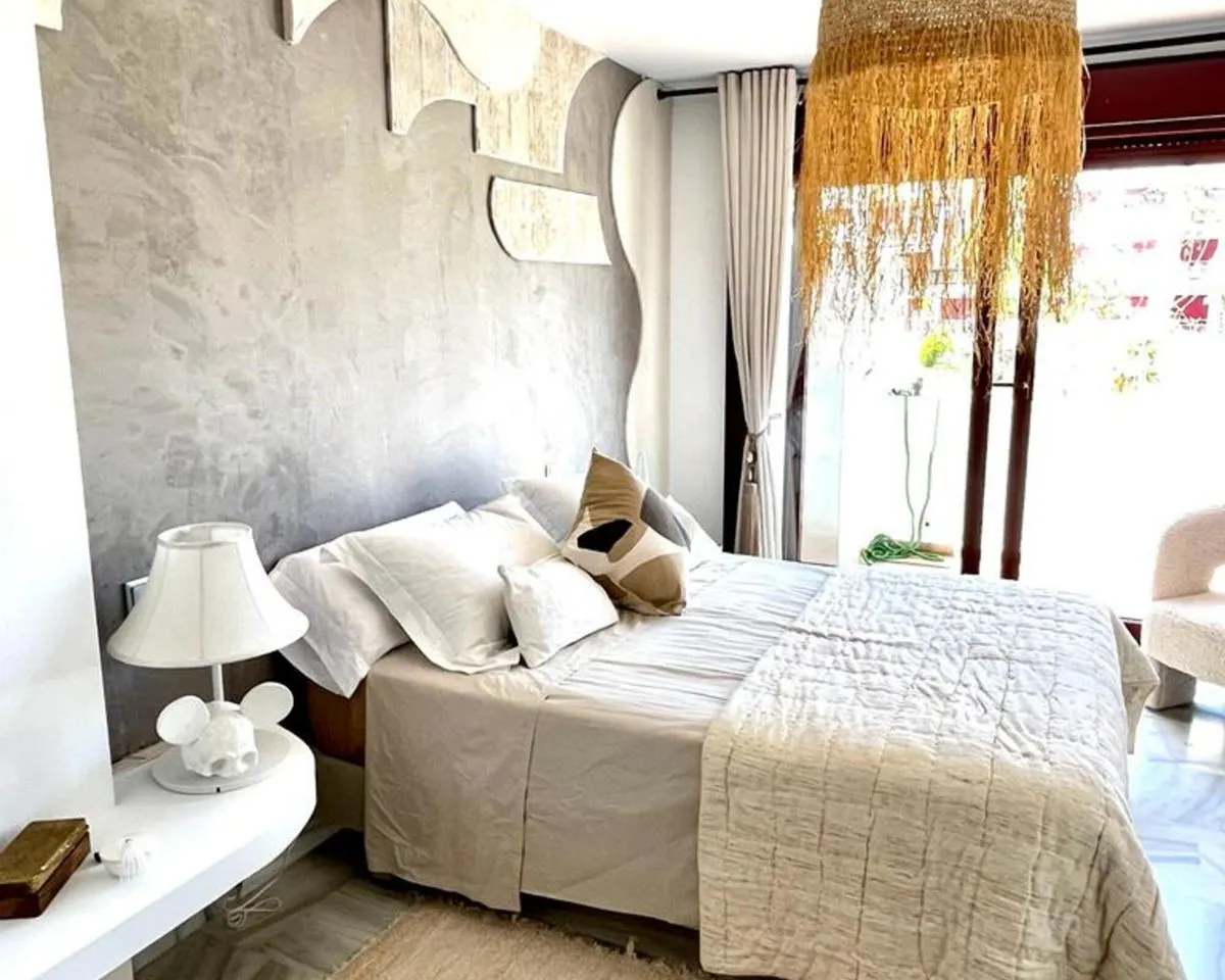 56b12ae7-f6a1-4dd6-be81-ce68cb6c4f26