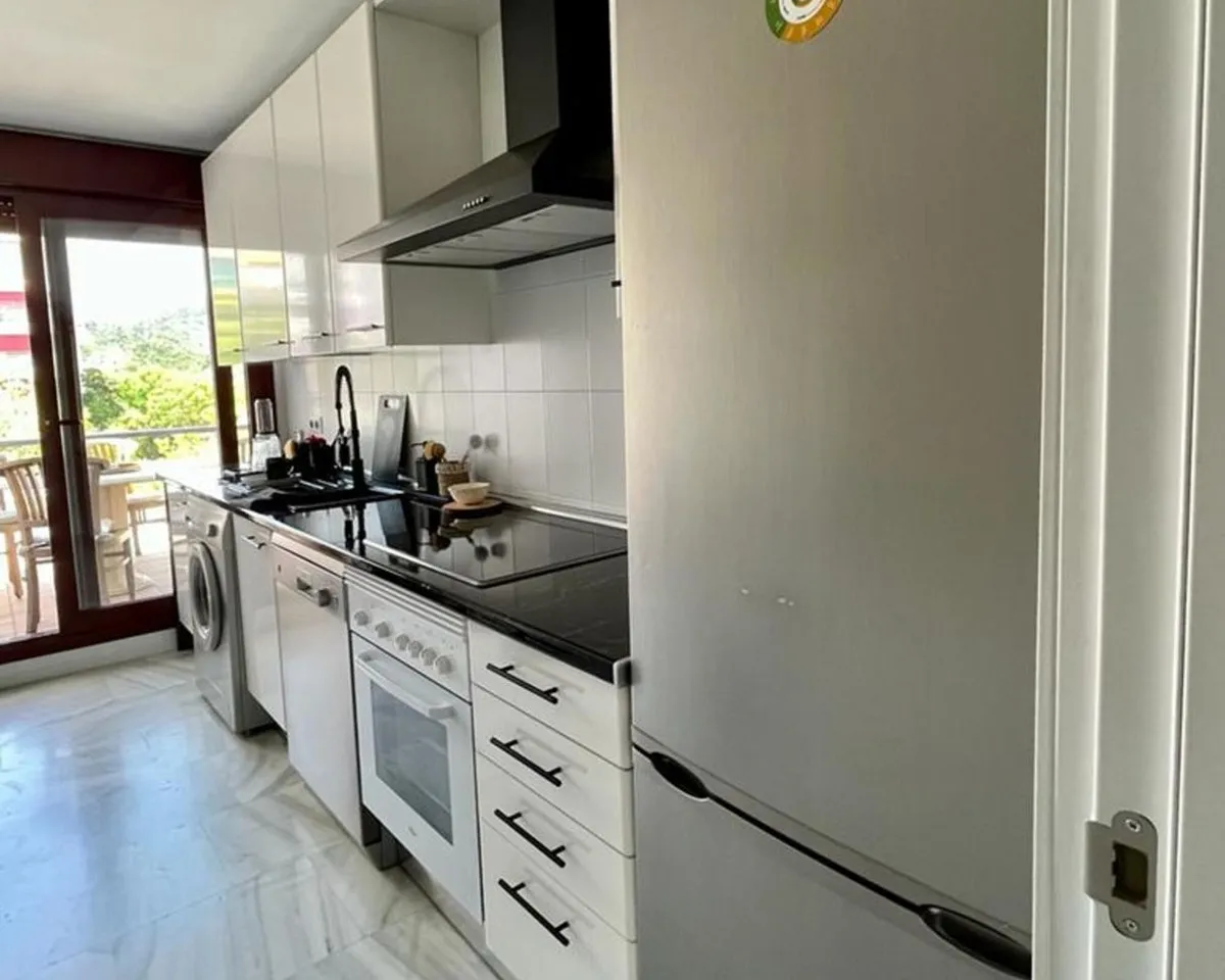 b2b9cc01-dc89-4307-911a-048d1b0ad78d