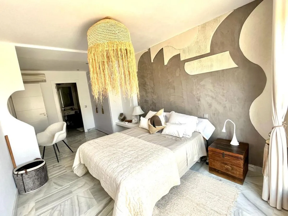 b9a108fa-412f-41a0-b2ea-922ef305ddeb