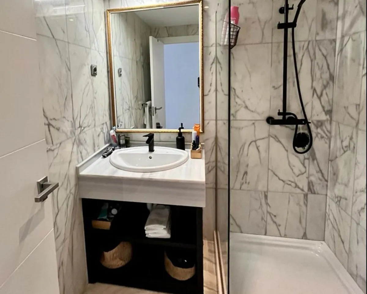 e976fcc6-d6d4-4623-81fa-611e0b86a051