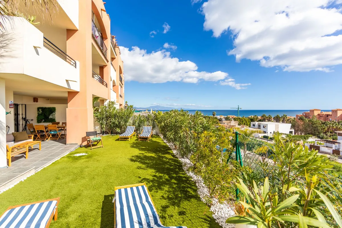 838d62da-077b-4908-ba5d-61f3256f1327