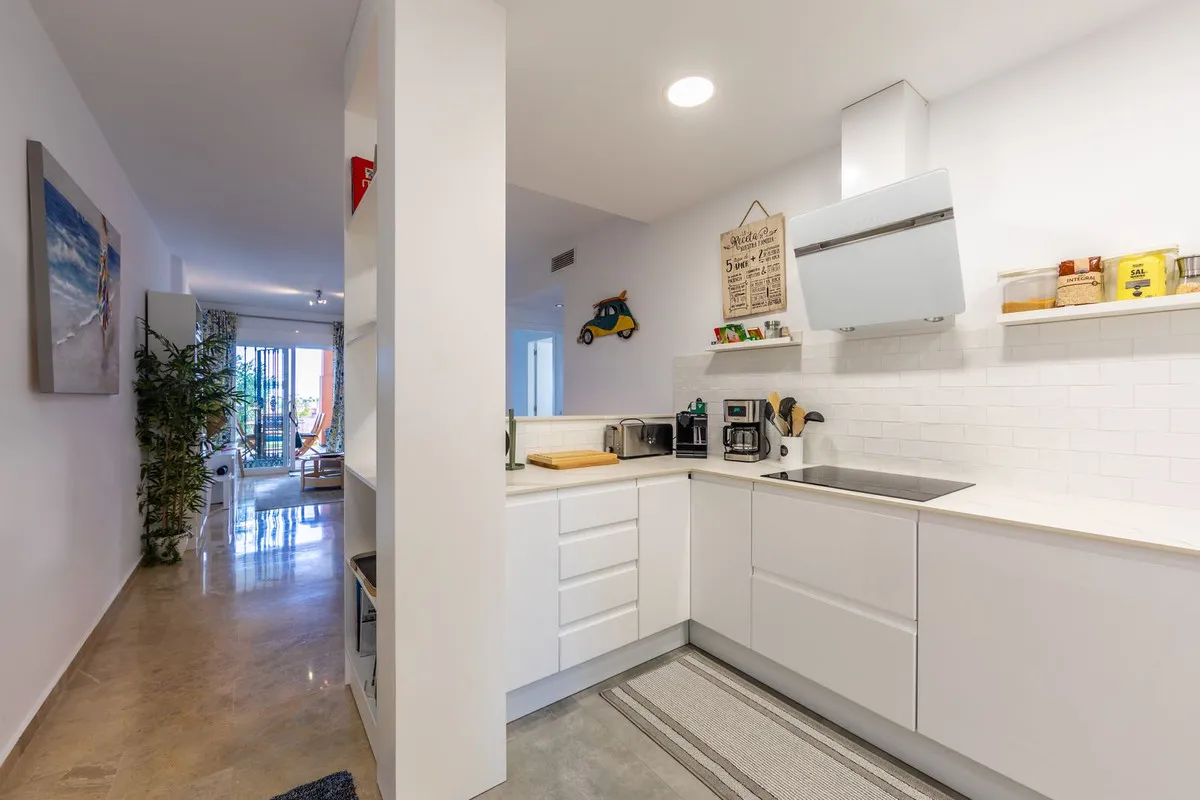 8ca0629a-baec-45cd-bf74-f4f7de325f43