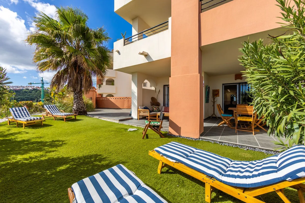 af5733c5-d68e-4e04-8b1b-c707c4e10ad5