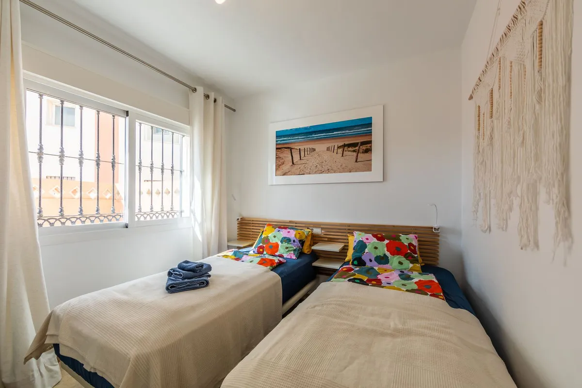 f5d90f2d-8001-45c9-9d2d-1c9f1add5ed8