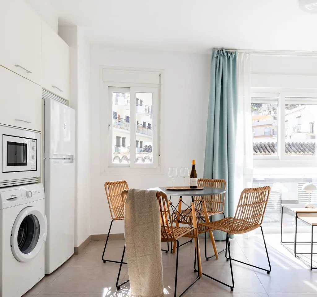 ad33003d-34fc-4daa-b929-6d8a2aadbf25