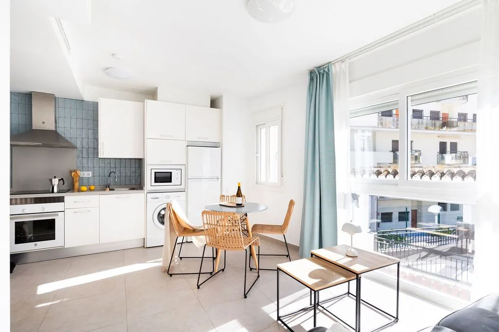 cdec2e81-8fbb-49ba-bc78-c0726762a637