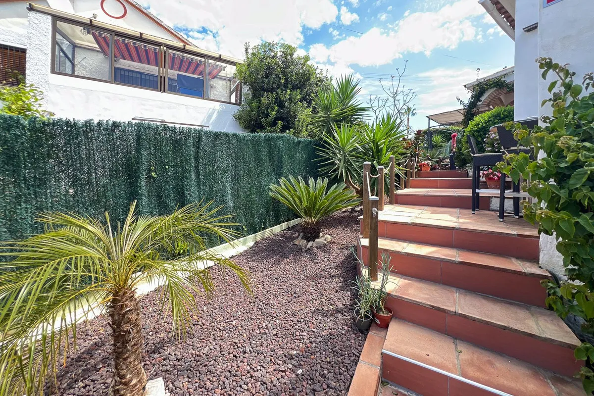 9a8fad8f-8d9b-495c-a83e-fe52445815a3