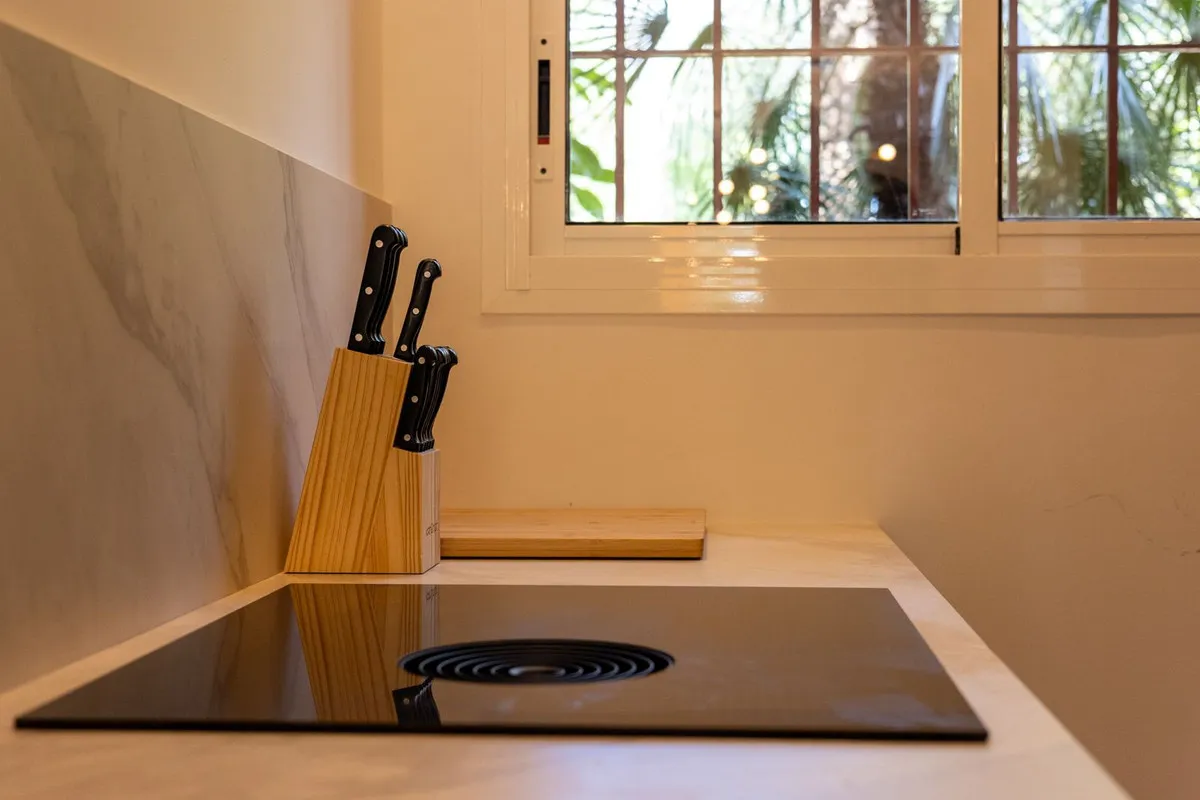 0f5ff165-926c-4ff4-97b2-40e82f38f78b