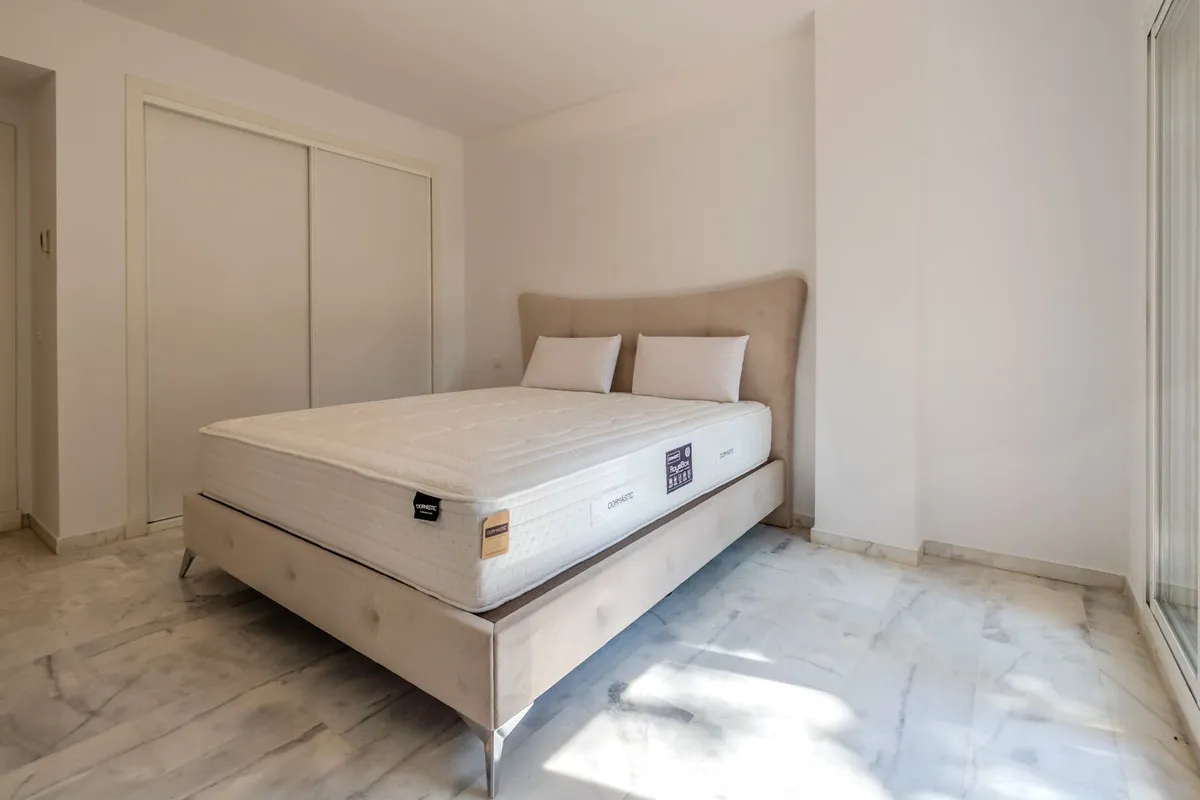 70052feb-e409-4c3f-9a4a-e199b4aadd37