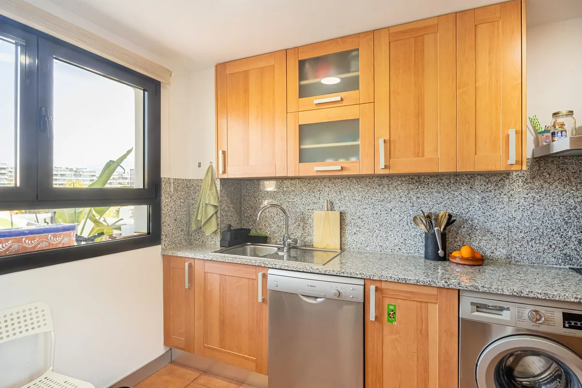 0d371b98-eb01-4ba3-98e9-7a5a49ac0f45